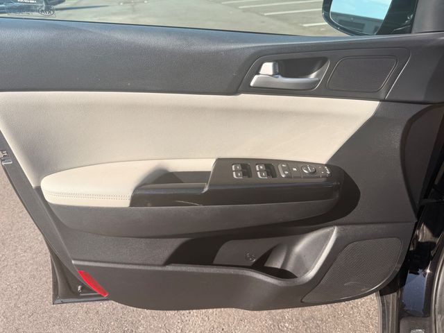 2019 Kia Sportage EX - 23067410 - 6