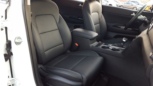 2019 Kia Sportage EX AWD Premium - 18302073 - 11