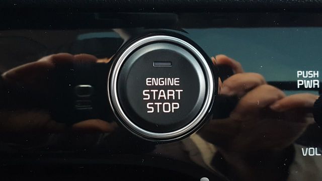 2019 Kia Sportage EX AWD Premium - 18302073 - 24