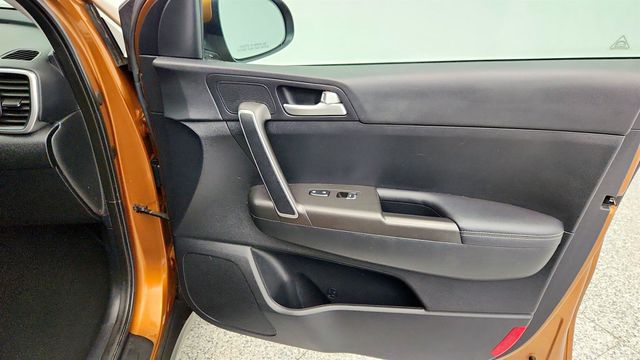 2019 Kia Sportage LX AWD with Popular Package - 22964400 - 24