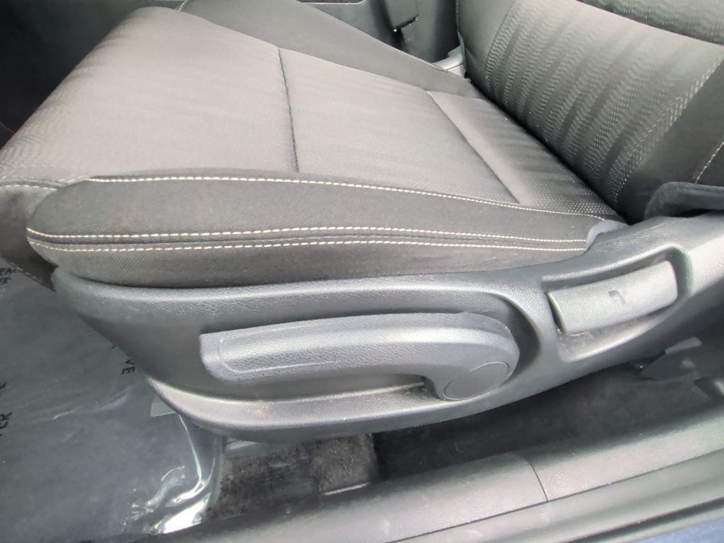 Kia Sportage LX FWD photo 13