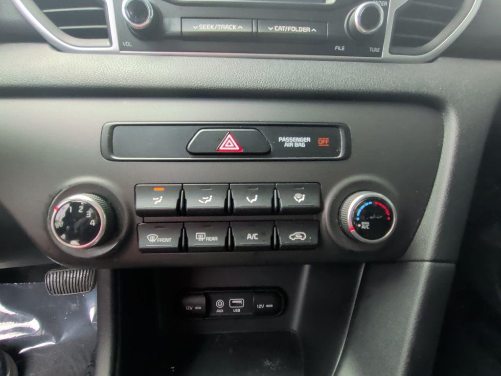 Kia Sportage LX FWD photo 19