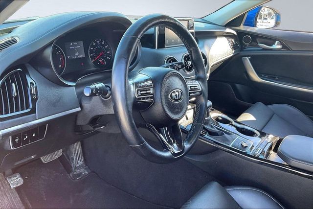 2019 Kia Stinger  - 22982140 - 10