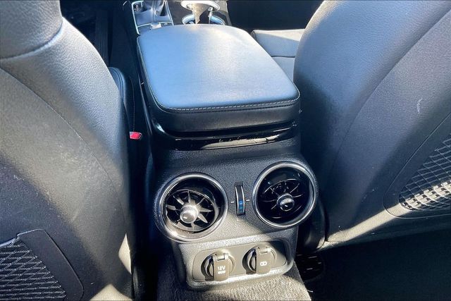 2019 Kia Stinger  - 22982140 - 32