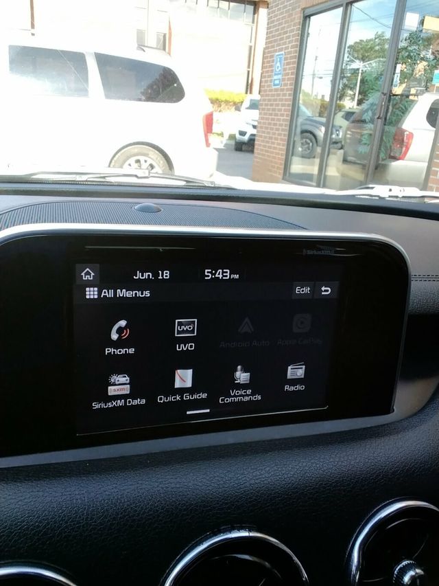 2019 Kia Stinger AWD - 23042747 - 18