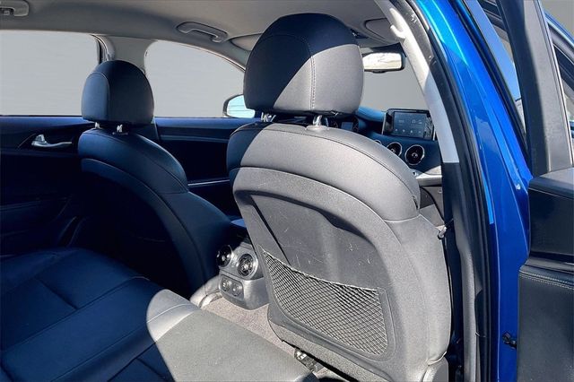 2019 Kia Stinger AWD - 22982140 - 15