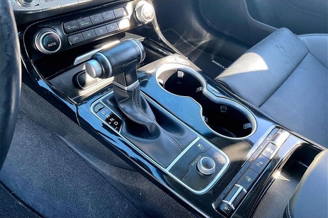 2019 Kia Stinger AWD - 22982140 - 30