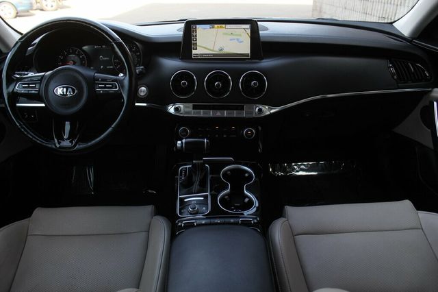 2019 Kia Stinger ONE OWNER AWD PREMIUM W/ NAVIGATION, LEATHER, & PREMIUM SOUND - 22917163 - 10