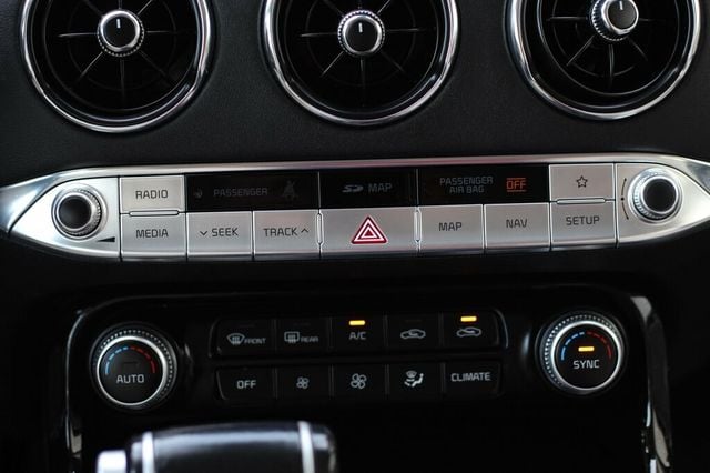 2019 Kia Stinger ONE OWNER AWD PREMIUM W/ NAVIGATION, LEATHER, & PREMIUM SOUND - 22917163 - 13