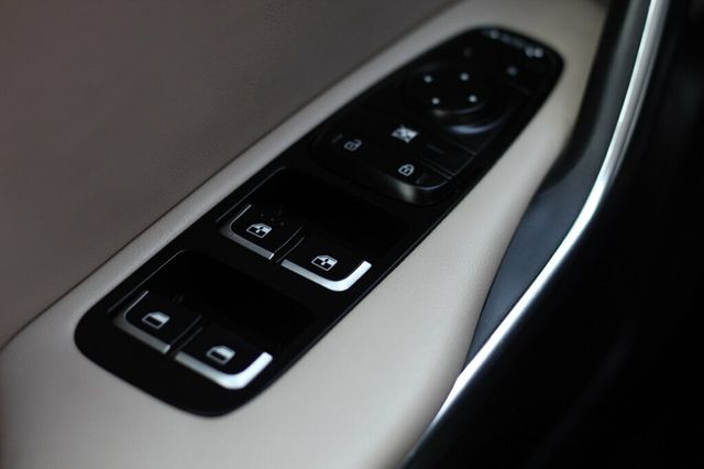 2019 Kia Stinger ONE OWNER AWD PREMIUM W/ NAVIGATION, LEATHER, & PREMIUM SOUND - 22917163 - 18