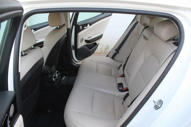 2019 Kia Stinger ONE OWNER AWD PREMIUM W/ NAVIGATION, LEATHER, & PREMIUM SOUND - 22917163 - 24