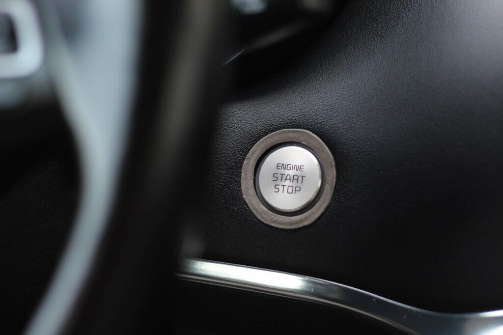 2019 Kia Stinger Premium photo 28