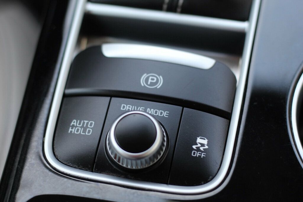 2019 Kia Stinger Premium photo 29