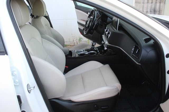 2019 Kia Stinger ONE OWNER AWD PREMIUM W/ NAVIGATION, LEATHER, & PREMIUM SOUND - 22917163 - 6