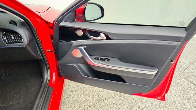 2019 Kia Stinger Premium AWD - 23004622 - 26