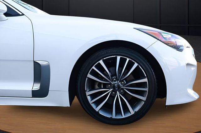 2019 Kia Stinger Premium RWD - 23038965 - 15