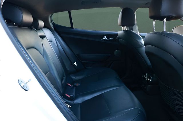 2019 Kia Stinger Premium RWD - 23038965 - 21