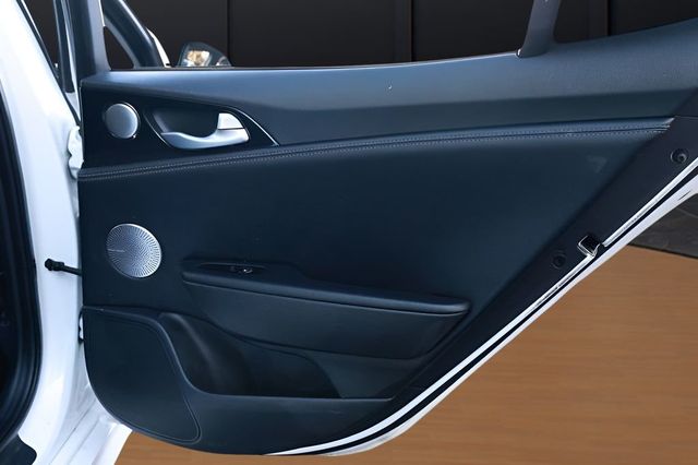 2019 Kia Stinger Premium RWD - 23038965 - 27