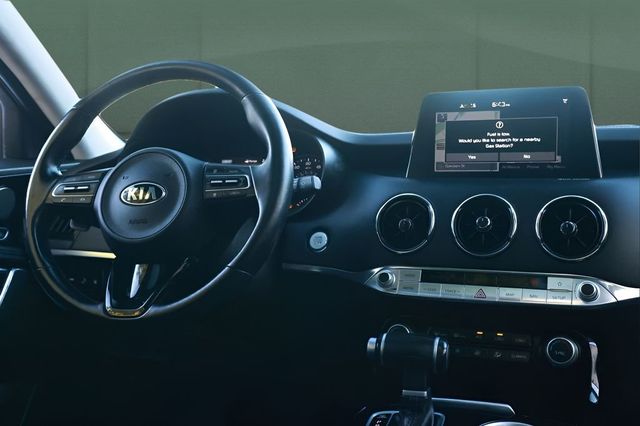 2019 Kia Stinger Premium RWD - 23038965 - 28