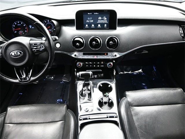 2019 Kia Stinger RWD - 22953212 - 17