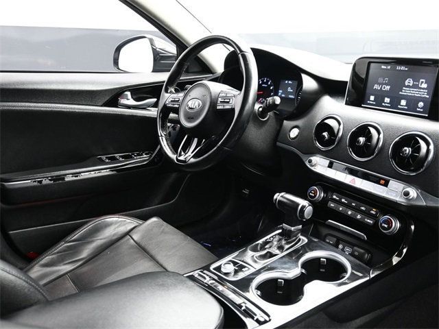 2019 Kia Stinger RWD - 22953212 - 19