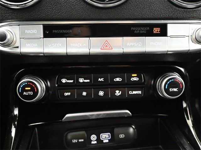 2019 Kia Stinger RWD - 22953212 - 24