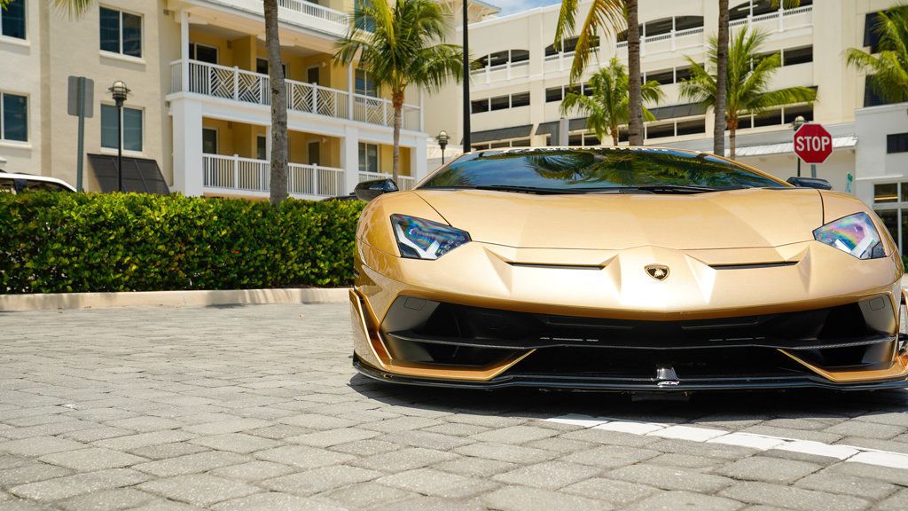2019 Lamborghini Aventador SVJ Coupe photo 9