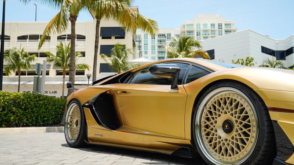 2019 Lamborghini Aventador SVJ Coupe photo 10