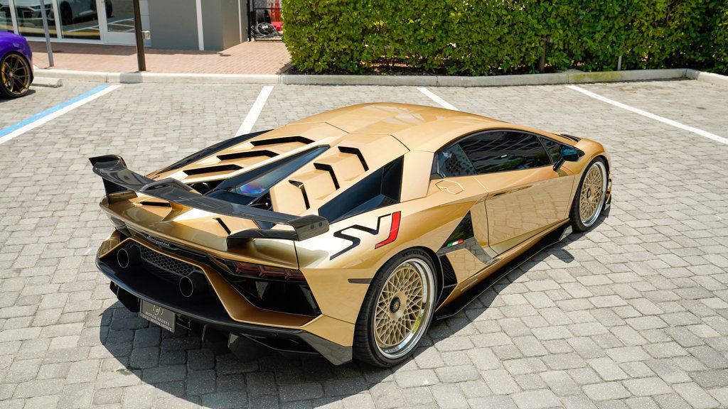 2019 Lamborghini Aventador SVJ Coupe photo 19