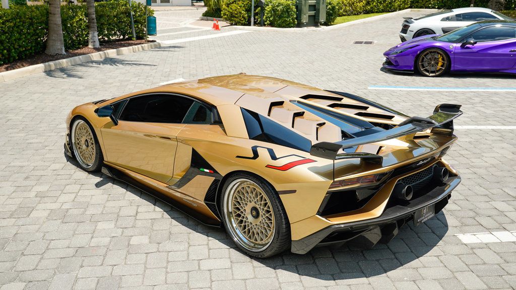 2019 Lamborghini Aventador SVJ Coupe photo 33
