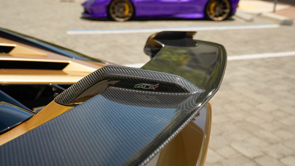 2019 Lamborghini Aventador SVJ Coupe photo 42