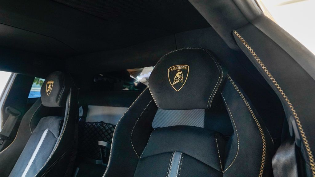 2019 Lamborghini Aventador SVJ Coupe photo 56