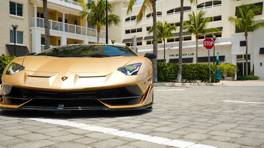 2019 Lamborghini Aventador SVJ Coupe photo 7