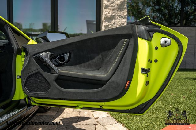 2019 Lamborghini Huracan Performante Spyder - 23038394 - 24
