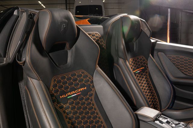 2019 Lamborghini Huracan RWD Sypder - 22958217 - 19