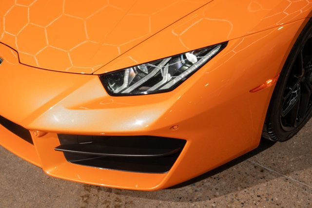 2019 Lamborghini Huracan RWD Sypder - 22958217 - 30