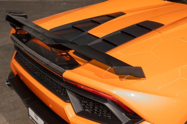 2019 Lamborghini Huracan RWD Sypder - 22958217 - 37