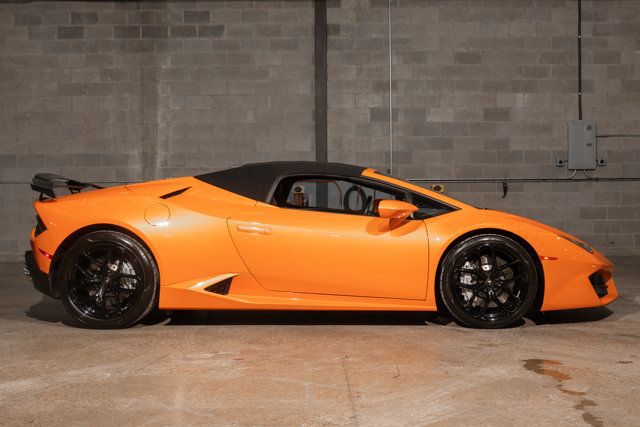 2019 Lamborghini Huracan RWD Sypder - 22958217 - 42