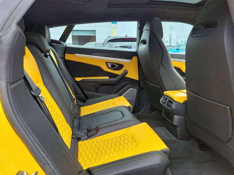 2019 Lamborghini Urus AWD - 22620194 - 9