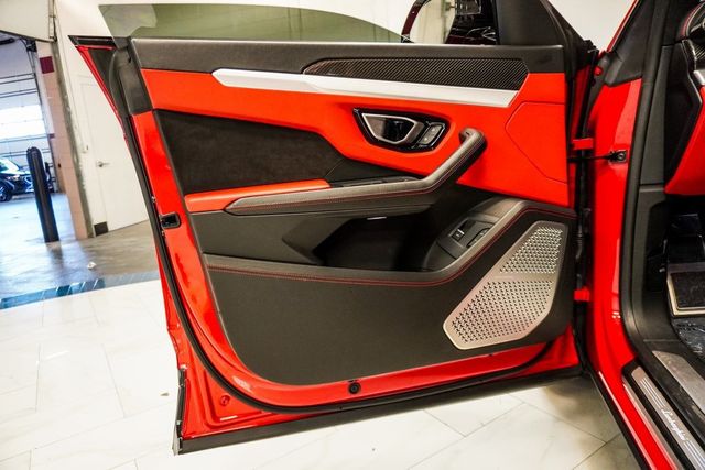 2019 Lamborghini Urus AWD - 22985114 - 22