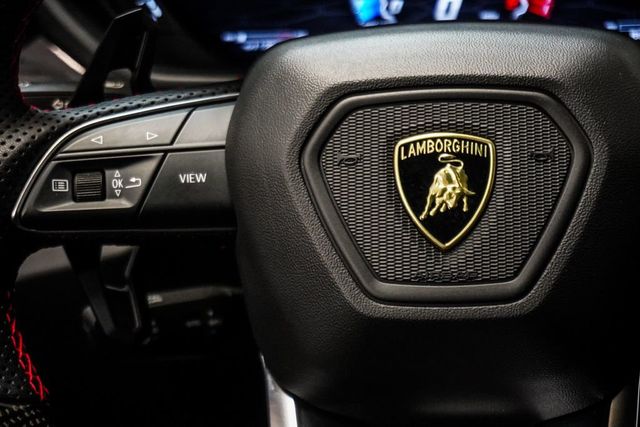 2019 Lamborghini Urus AWD - 23012008 - 16