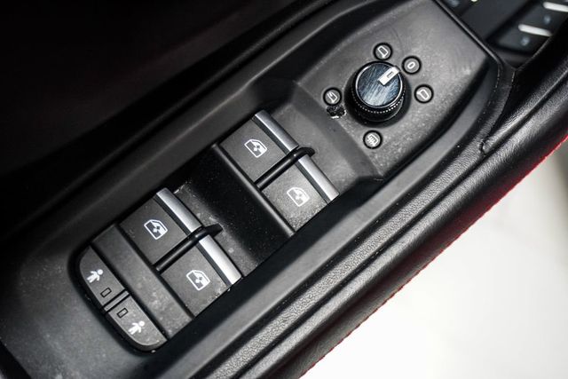 2019 Lamborghini Urus AWD - 23012008 - 24