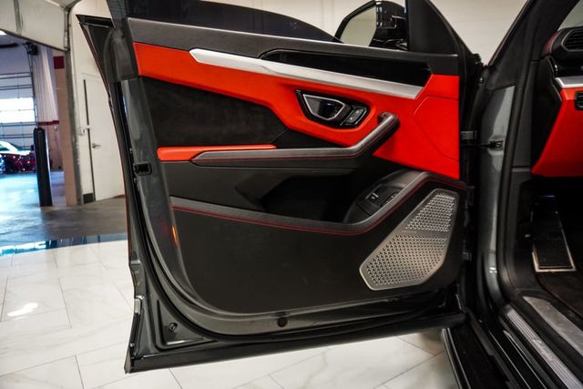 2019 Lamborghini Urus AWD - 23071987 - 21