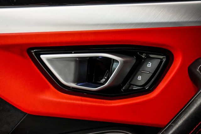 2019 Lamborghini Urus AWD - 23071987 - 24