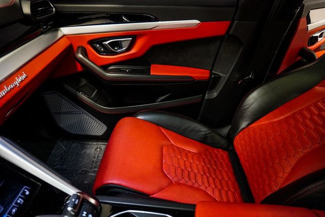2019 Lamborghini Urus AWD - 23071987 - 30