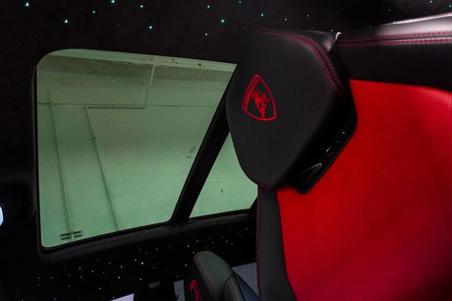 2019 Lamborghini Urus AWD - 23071987 - 7