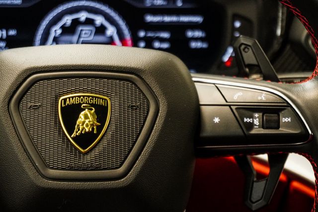 2019 Lamborghini Urus AWD - 23089332 - 16