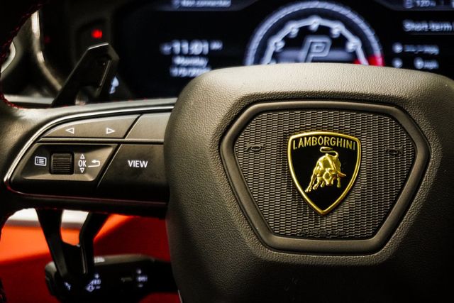 2019 Lamborghini Urus AWD - 23089332 - 17