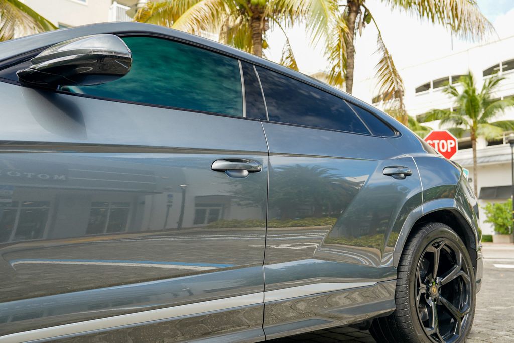 2019 Lamborghini Urus AWD - 22990901 - 9
