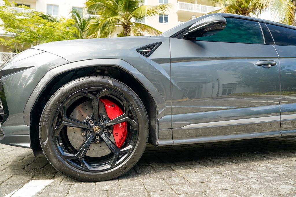 2019 Lamborghini Urus AWD - 22990901 - 10